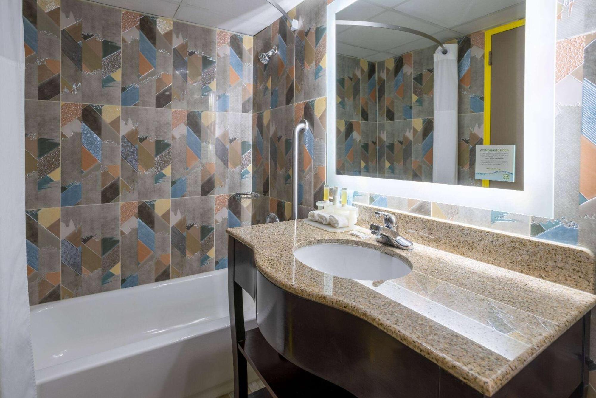 Days Hotel By Wyndham North Bergen Ngoại thất bức ảnh