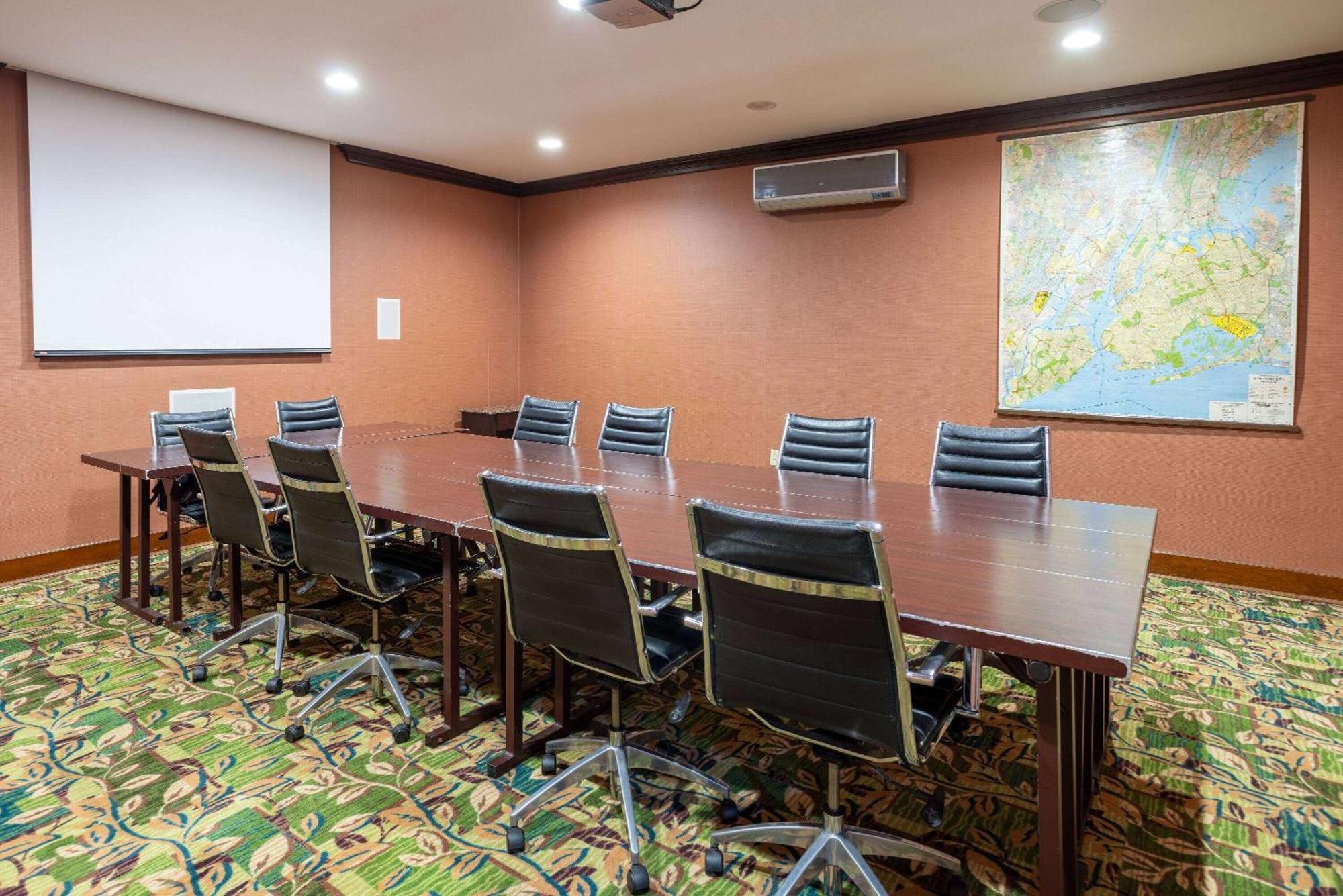 Days Hotel By Wyndham North Bergen Ngoại thất bức ảnh